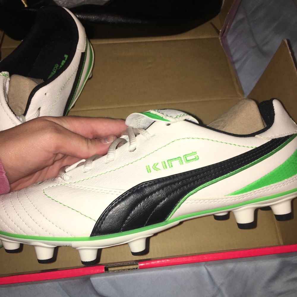Puma women's cleats